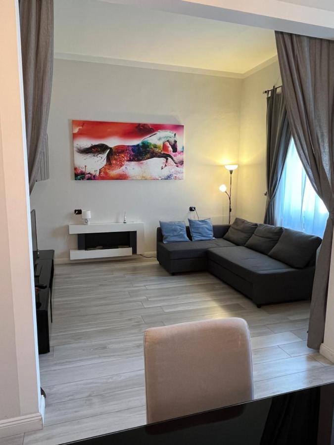 Grazioso Appartamento In Zona Centrale. Montecatini Terme Exterior photo